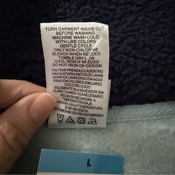 Snoopy Peanuts Sherpa Pullover Womens L Light Blue 1/4 Zip Stay Cool NWT - Picture 5 of 9